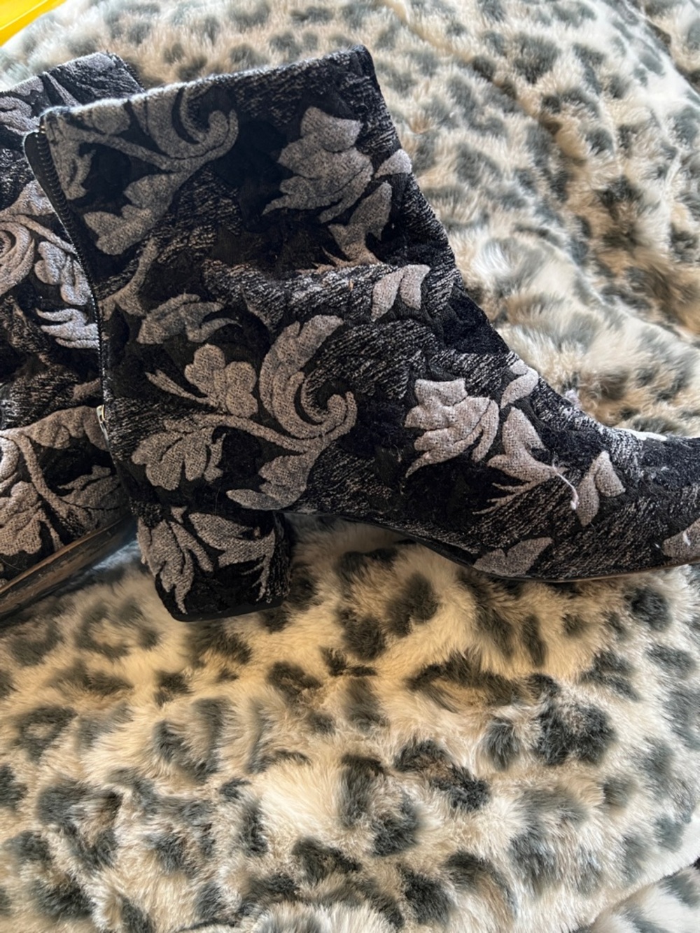 Free People Black and Gray Velvet Floral Ankle Boots Womens size 40 - Picture 2 of 9